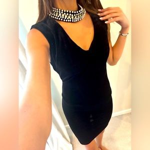 Black velvet dress, with pearls chocker attached, size S